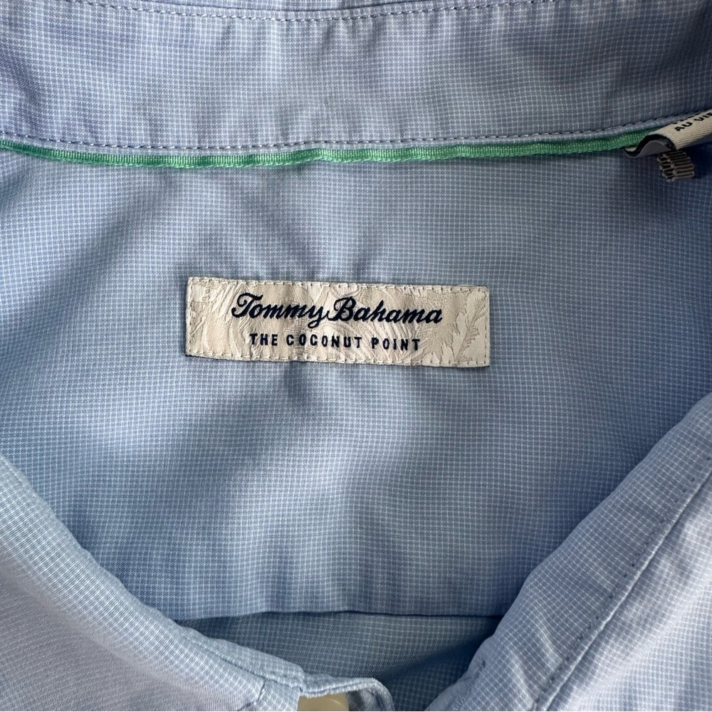 Tommy Bahama Coconut Point Island Zone Button Down Shirt. Blue. 3XLB. Minor Flaw - Picture 4 of 10
